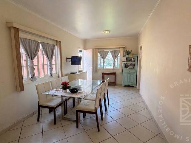 Casa para Venda em São José dos Campos - 2