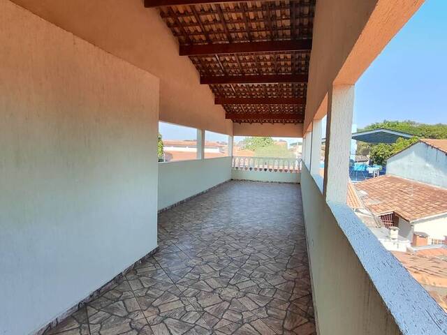 Casa para Venda em São José dos Campos - 4