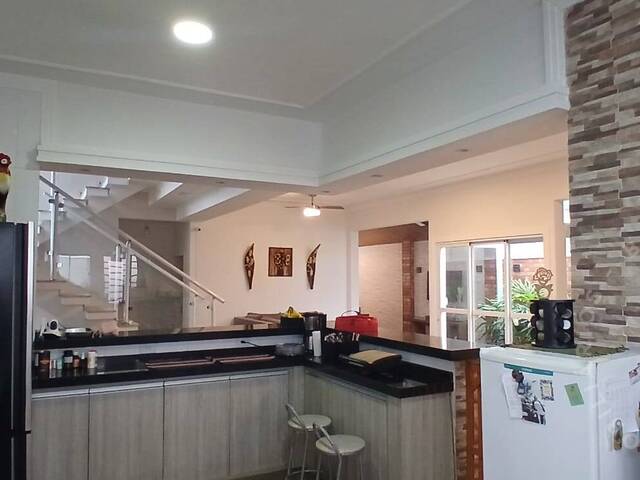 Casa para Venda em São José dos Campos - 5