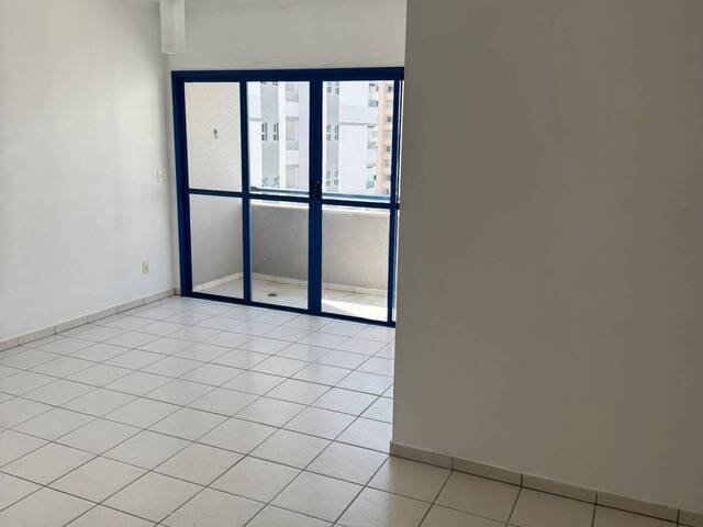 Locação em Parque Residencial Aquarius - São José dos Campos