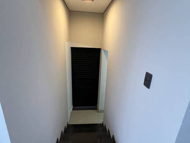 Casa para Venda em São José dos Campos - 4