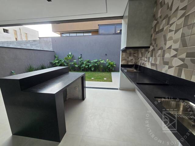 Casa para Venda em São José dos Campos - 3