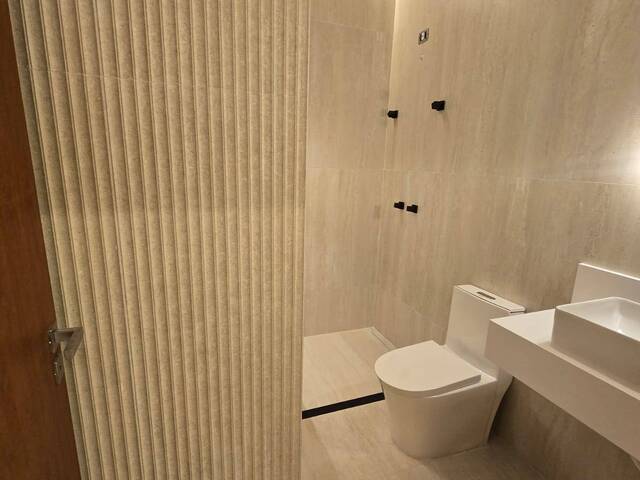 Casa para Venda em São José dos Campos - 5
