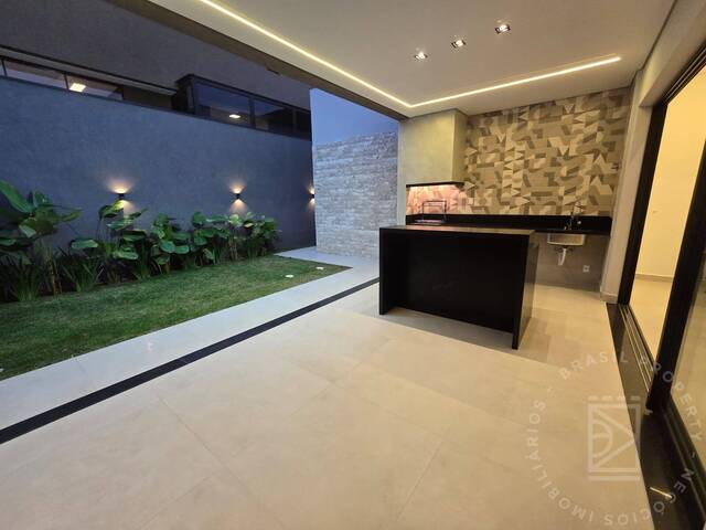 Casa para Venda em São José dos Campos - 2