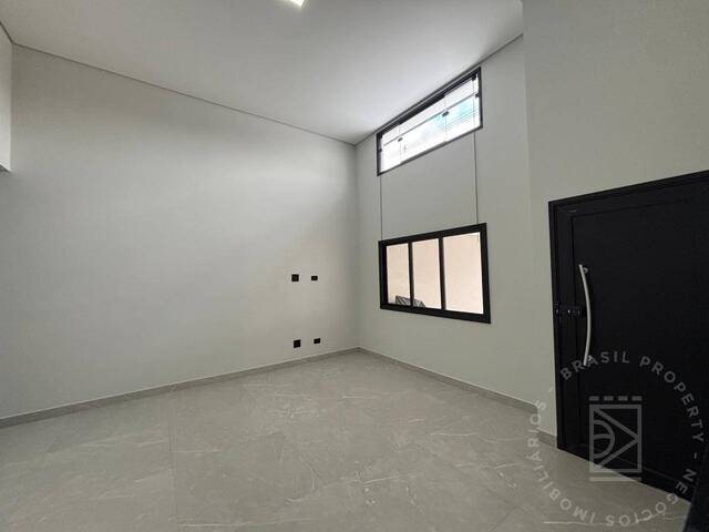 Casa para Venda em São José dos Campos - 3