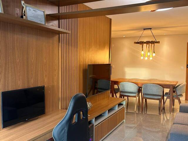 Apartamento para Venda em São José dos Campos - 2