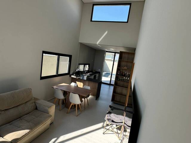 Casa para Venda em São José dos Campos - 3