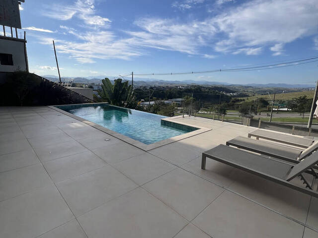 Casa para Venda em São José dos Campos - 3
