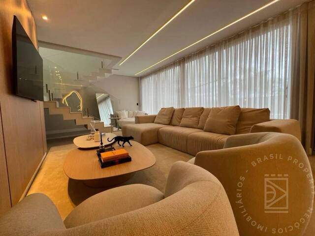 Casa para Venda em São José dos Campos - 3