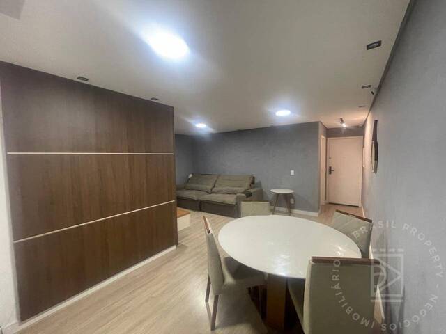 Apartamento para Venda em São José dos Campos - 2