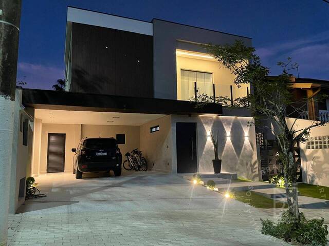 Casa para Venda em São José dos Campos - 2