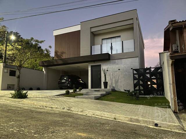 Casa para Venda em São José dos Campos - 3