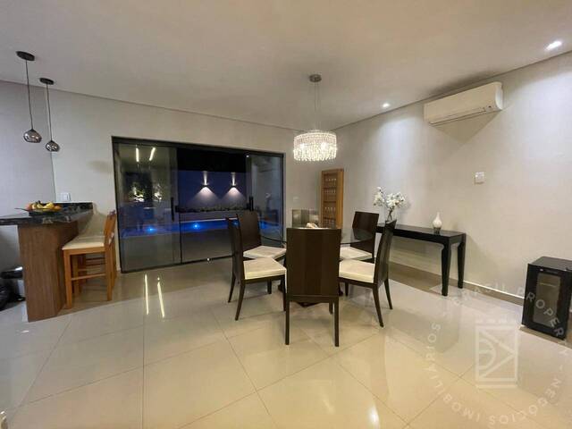Casa para Venda em São José dos Campos - 5