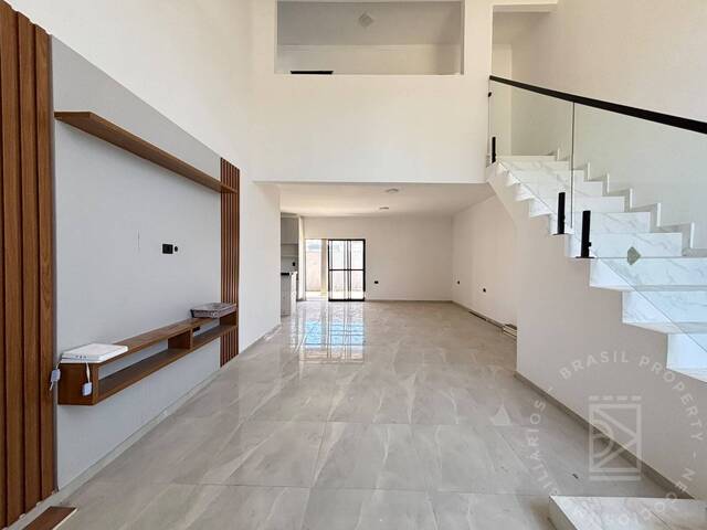 Casa para Venda em São José dos Campos - 4