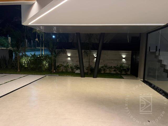 Casa para Venda em São José dos Campos - 3