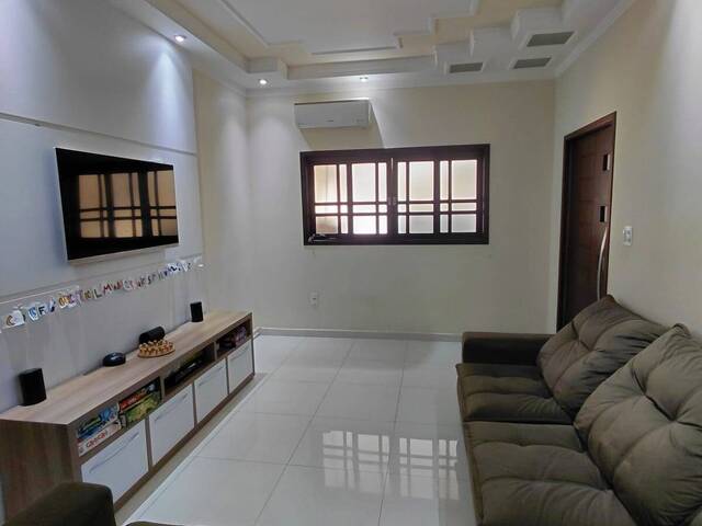 Casa para Venda em São José dos Campos - 2